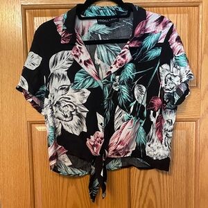 Kendall & Kylie Button Down Crop